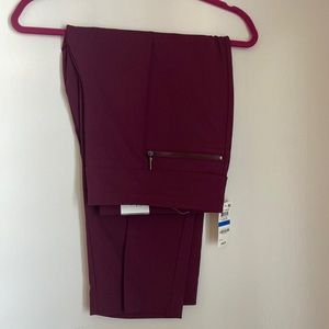 Wine colored style & co flat front capris XL